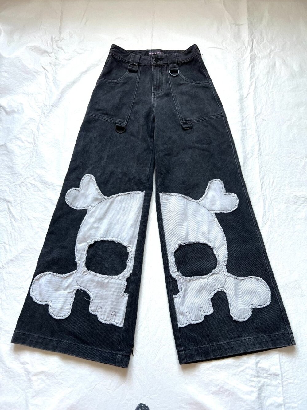 Trickz N Treatz jeans womens XS black denim skull crossbones wide flare leg